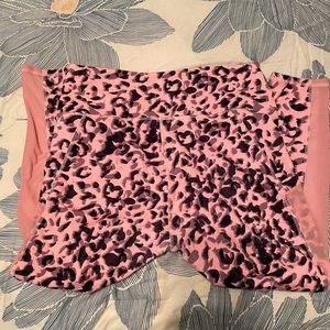 Fabletics Mila High Waisted Pocket Capri